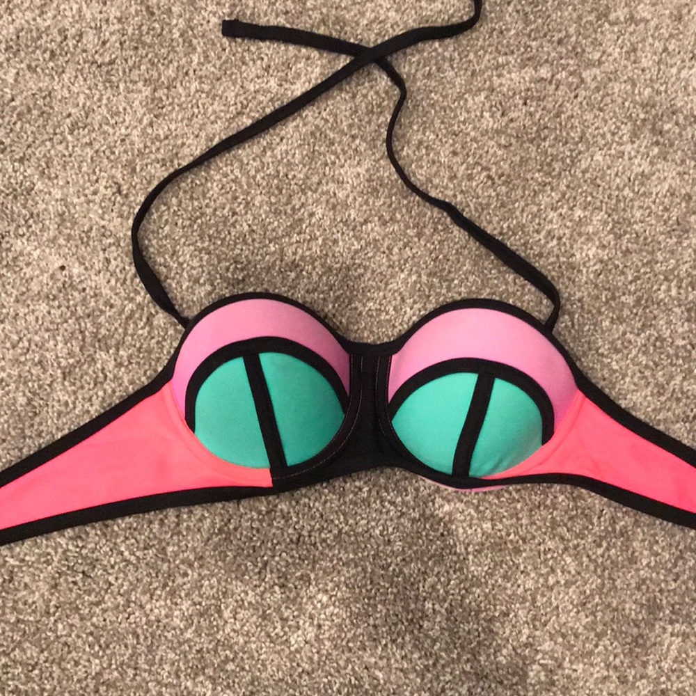 Brand new Bikini top